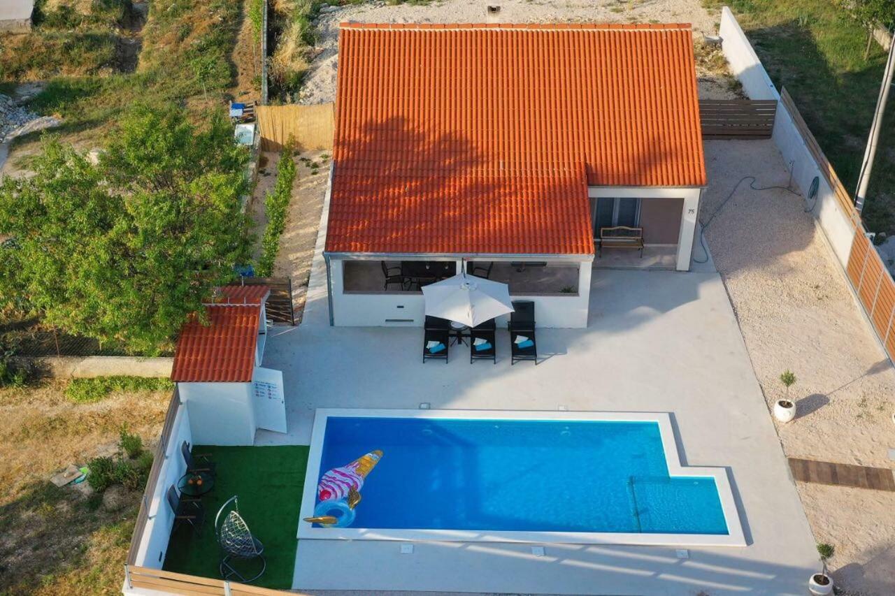 Holiday House Mia Murvica  Exterior photo